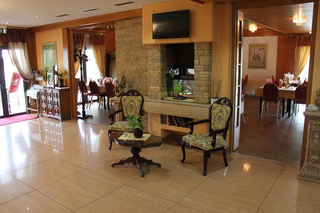 Hotel Langenthal Bagian luar foto
