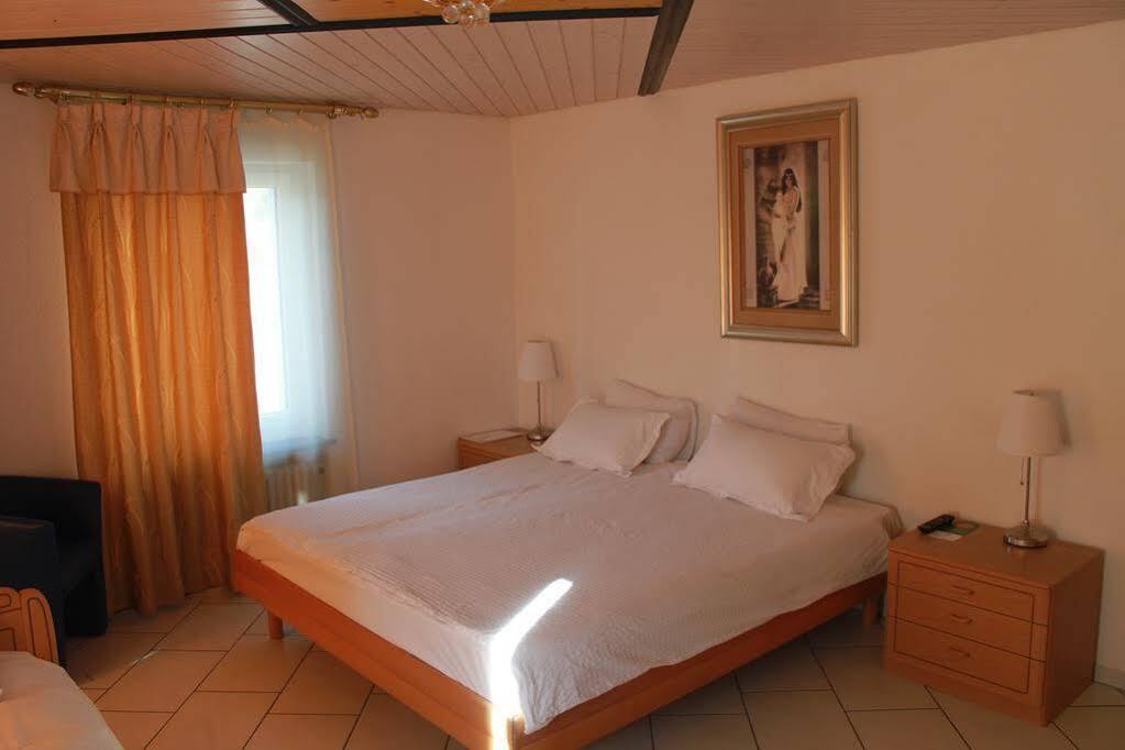 Hotel Langenthal Bagian luar foto
